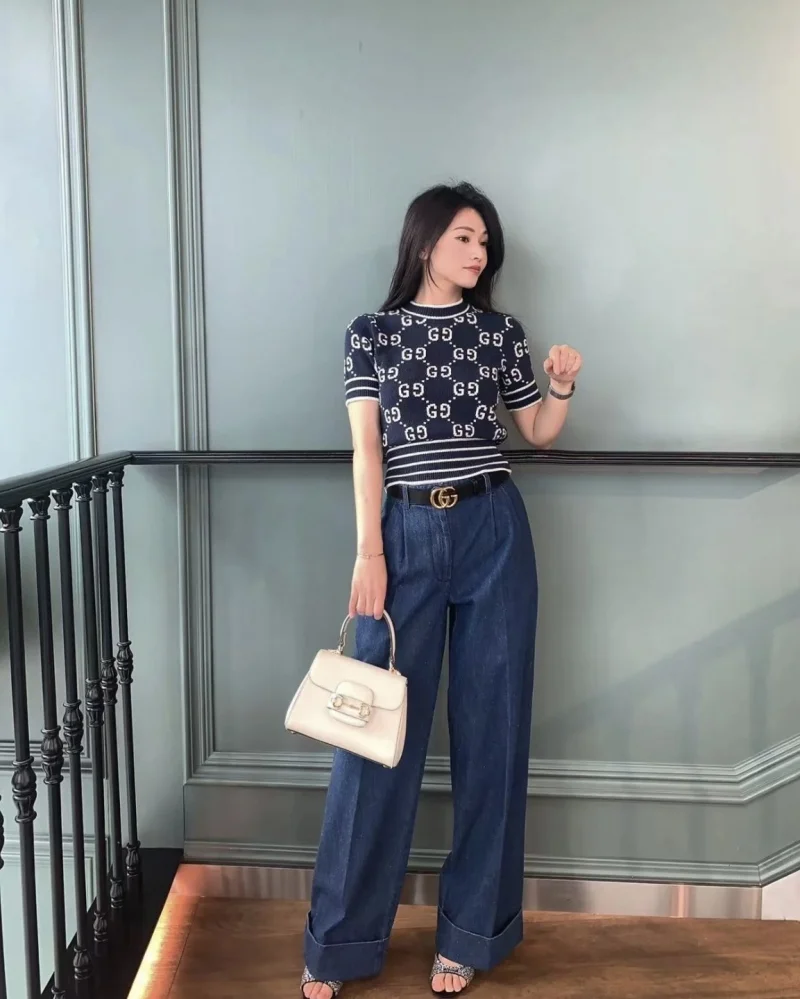 자카드 반소매 블라우스