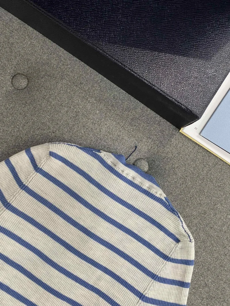 스트라이프 인타르시아 울 크루넥 니트 상세