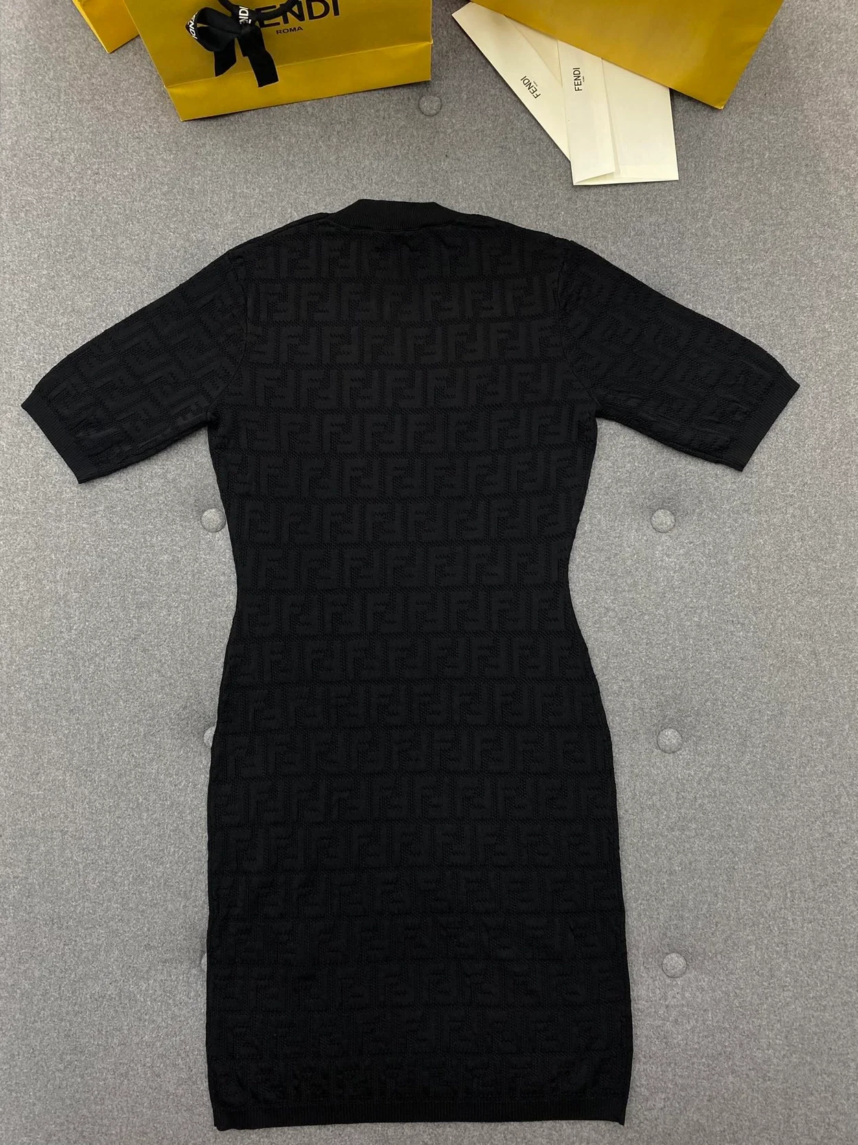 모노그램 블랙 드레스 원피스 상세