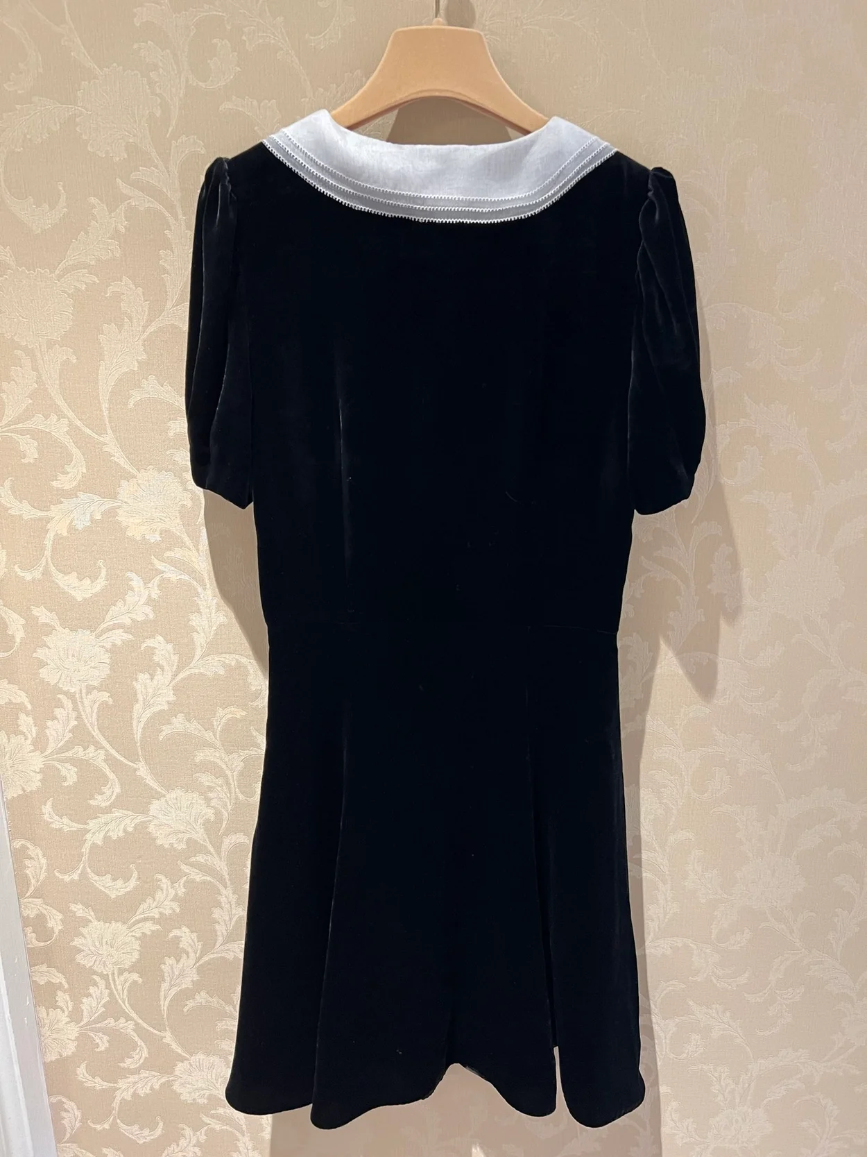 벨벳 미니드레스 상세