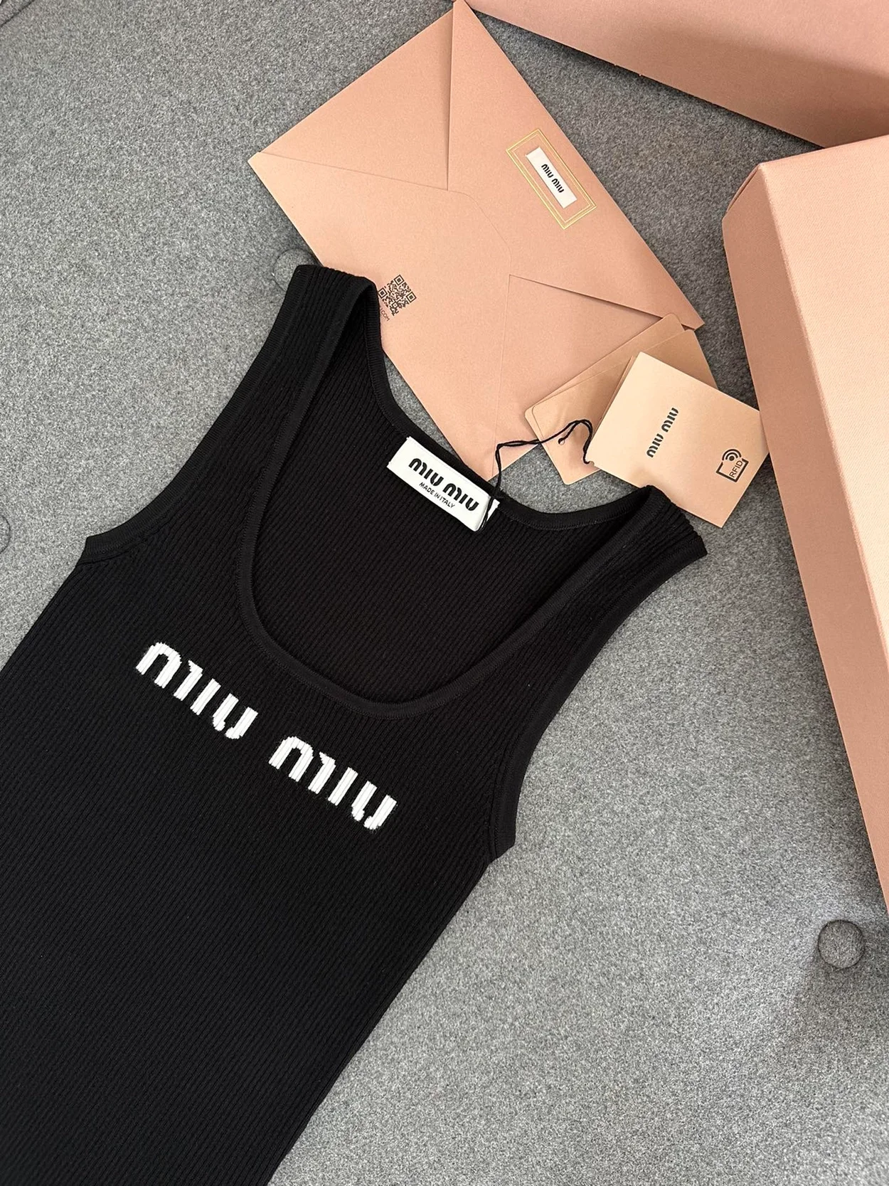 니트 탱크 톱 상세