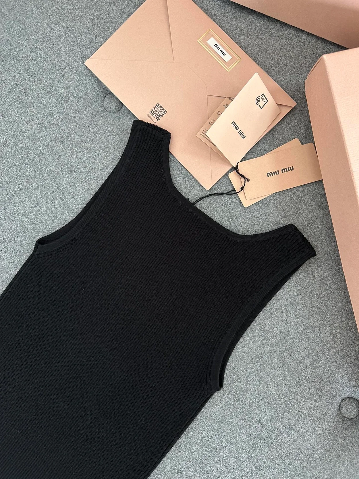 니트 탱크 톱 상세