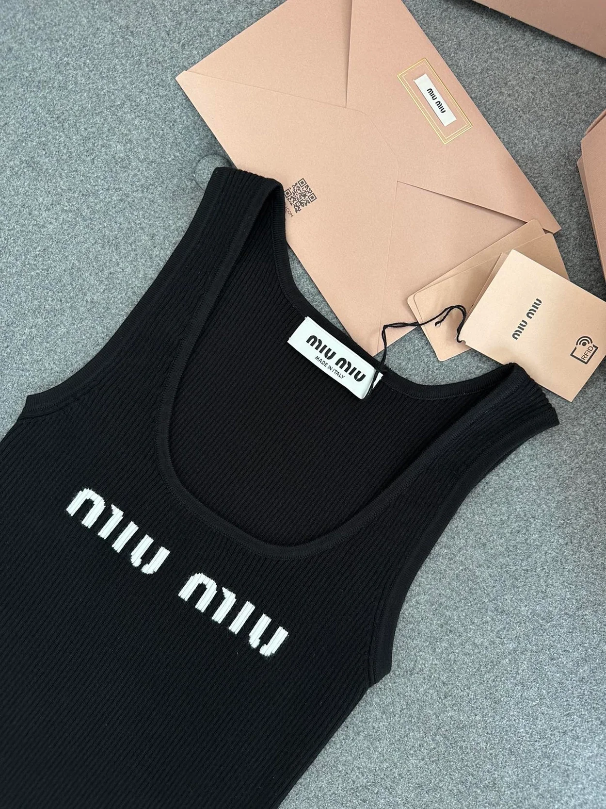 니트 탱크 톱 상세