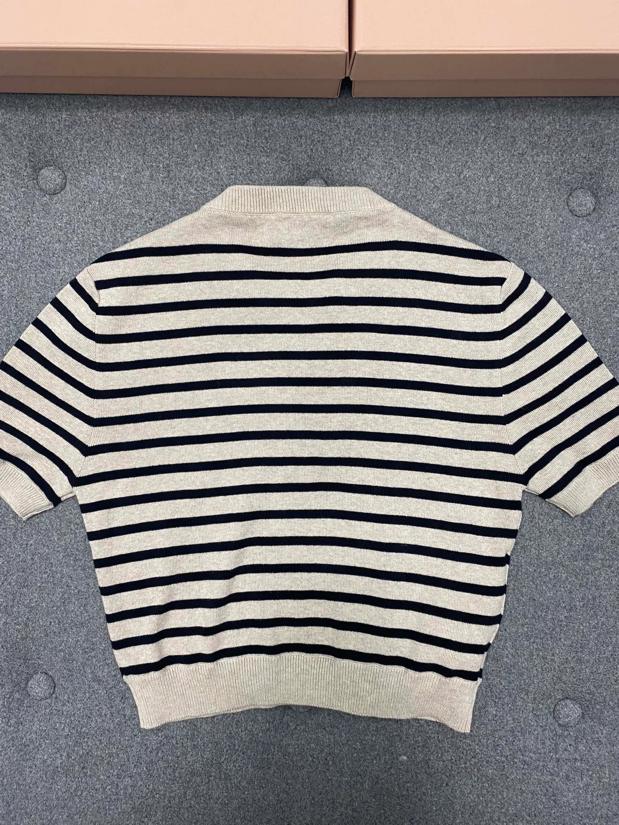 코튼 크루넥 니트 반팔 상세