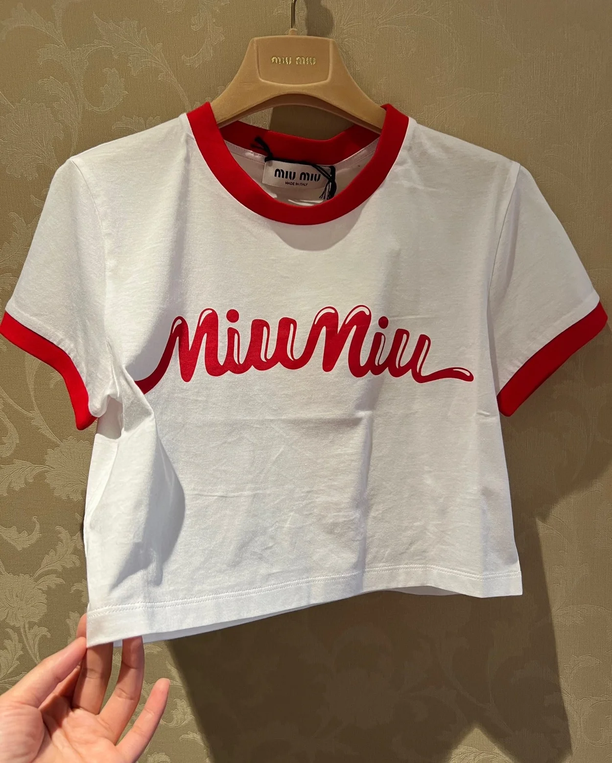 로고 프린트 크롭 티셔츠 상세