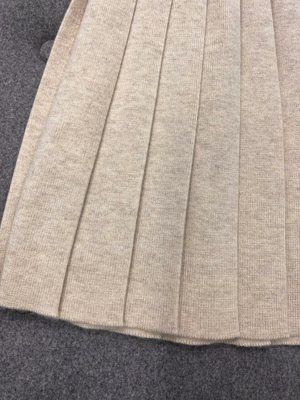 캐시미어 플레어 스커트 상세