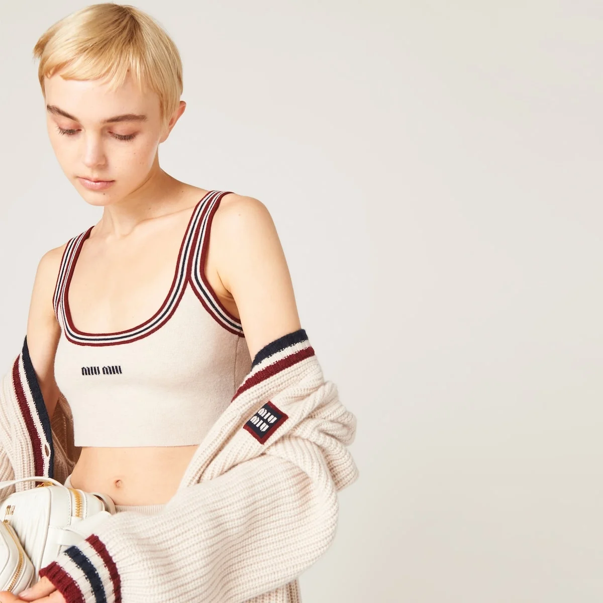 미우미우 캐시미어 탱크 탑 상세