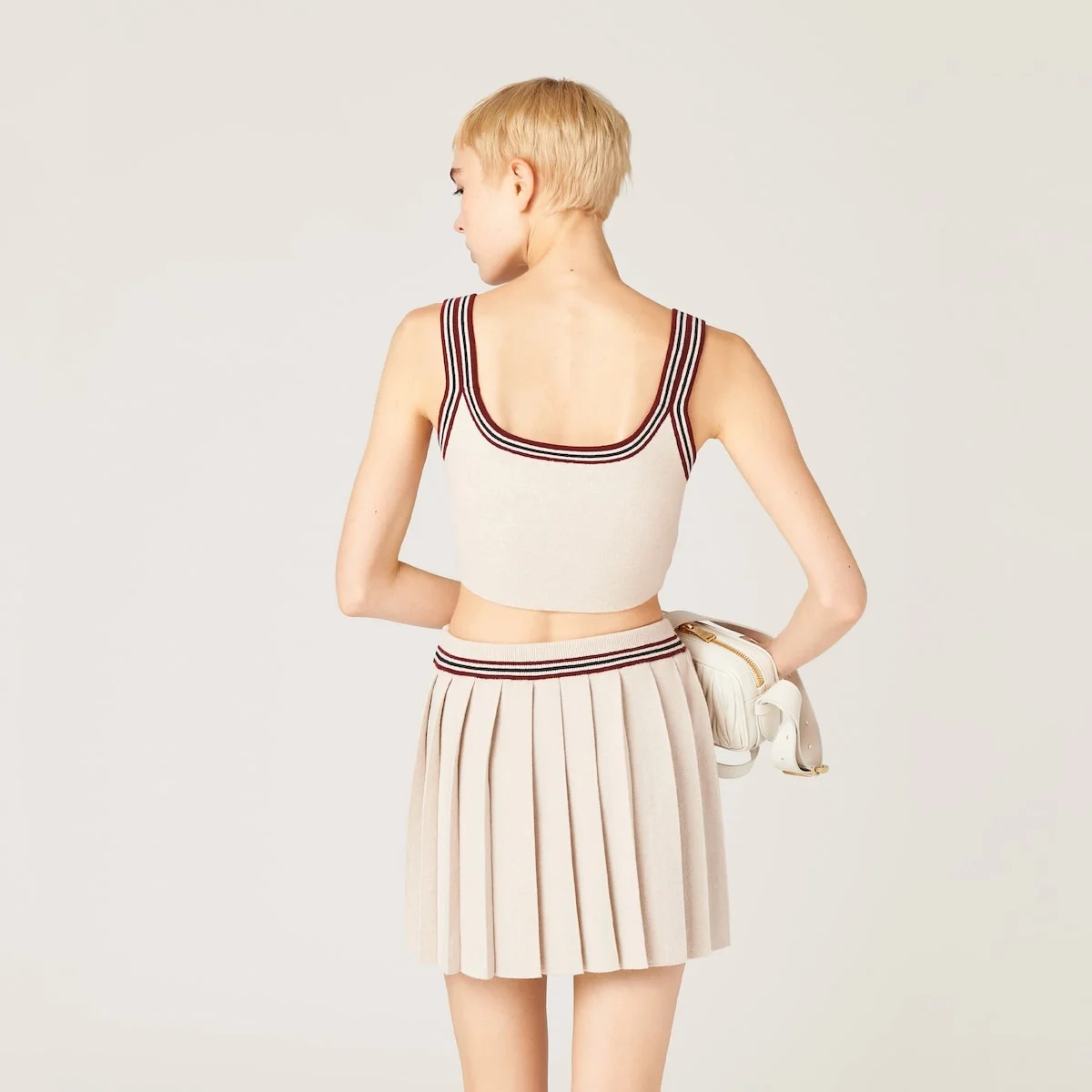 미우미우 캐시미어 탱크 탑 상세