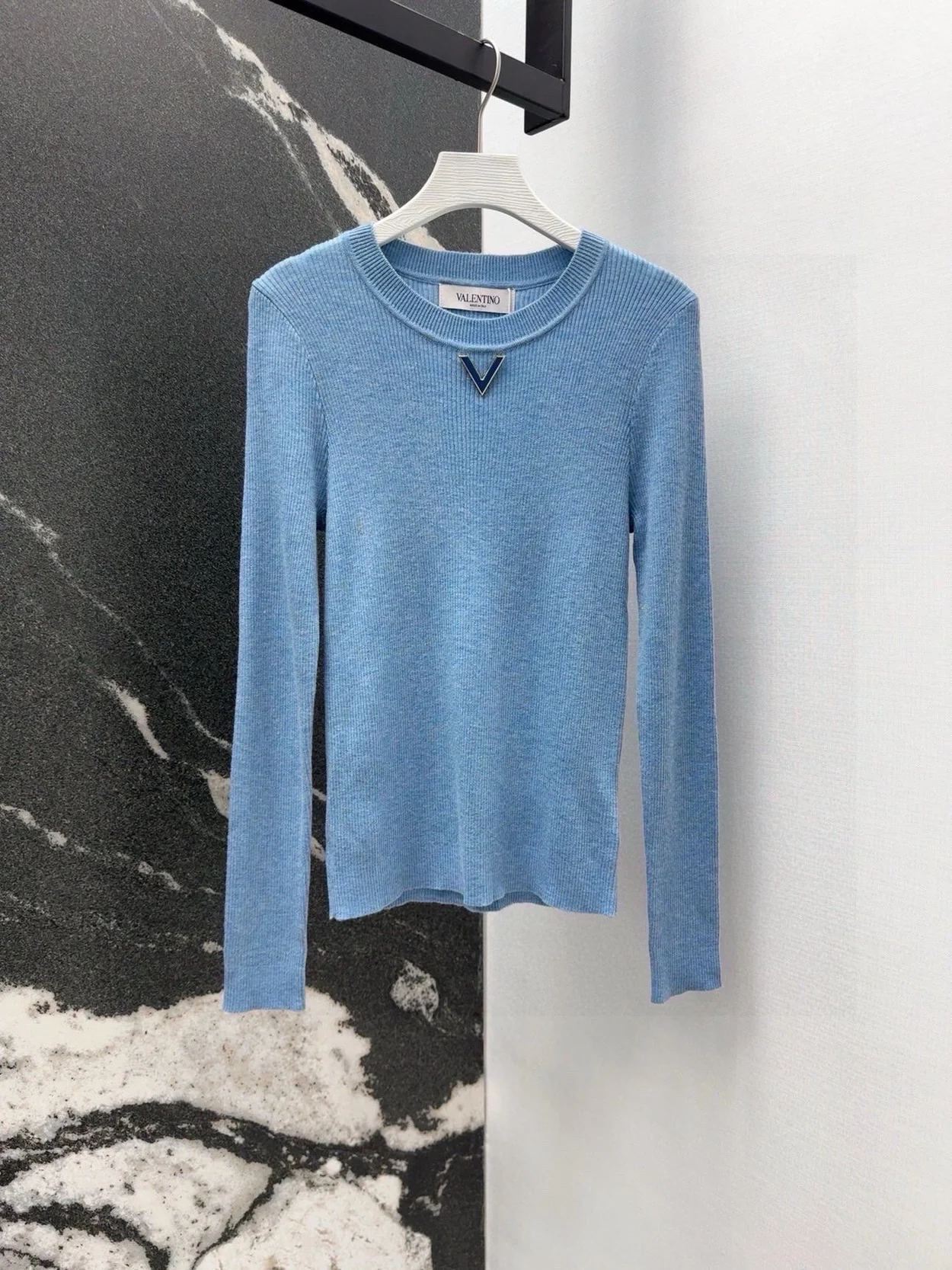 발렌티노 로고 골지 티셔츠 블루 상세