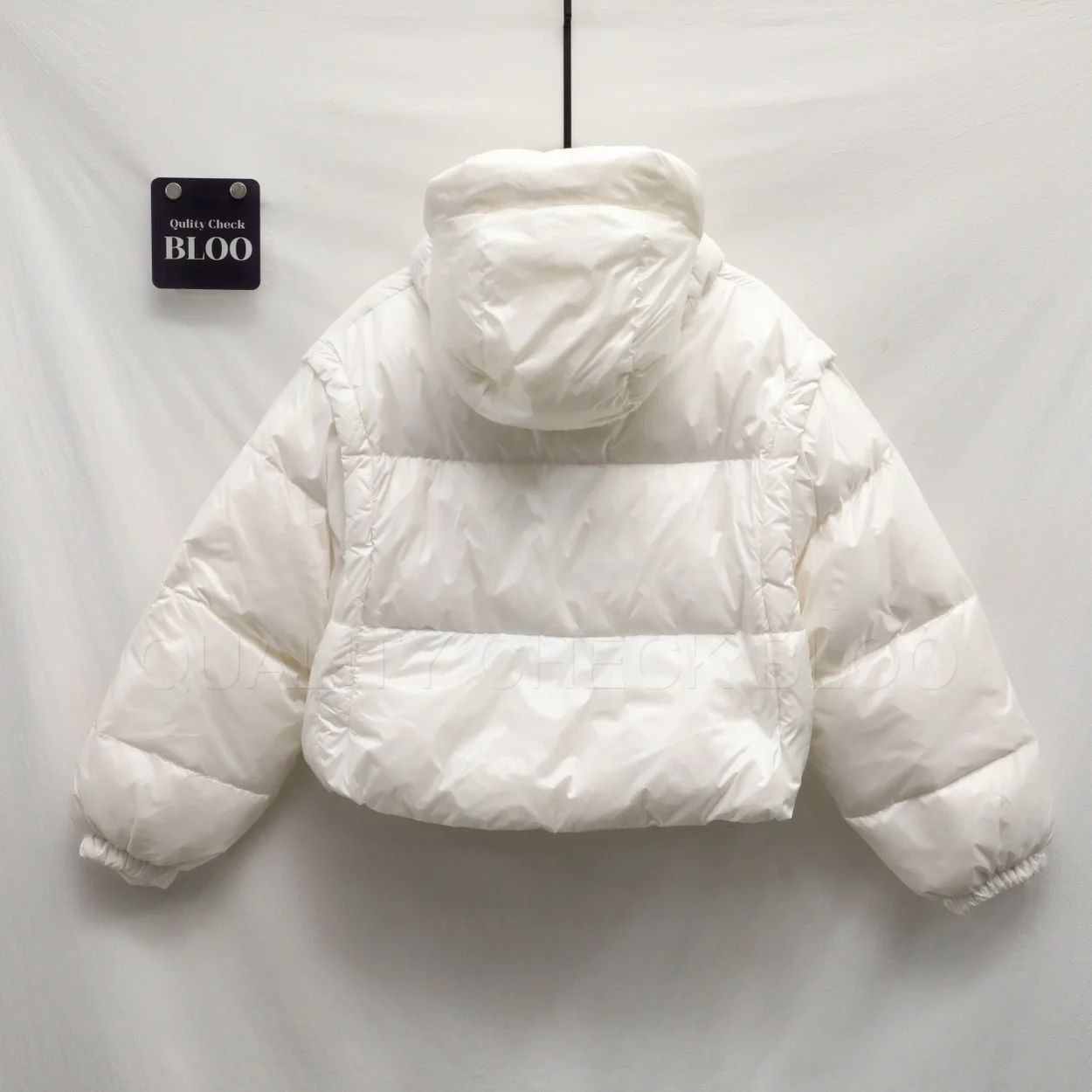 리나일론 컨버터블 크롭 다운 재킷 화이트 상세