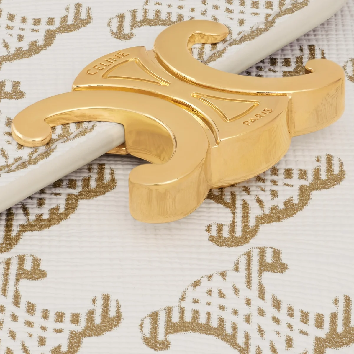 스몰 트리옹프 캔버스 플랩 지갑 화이트 탠 상세