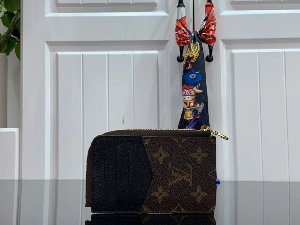 지갑 M60167 상세