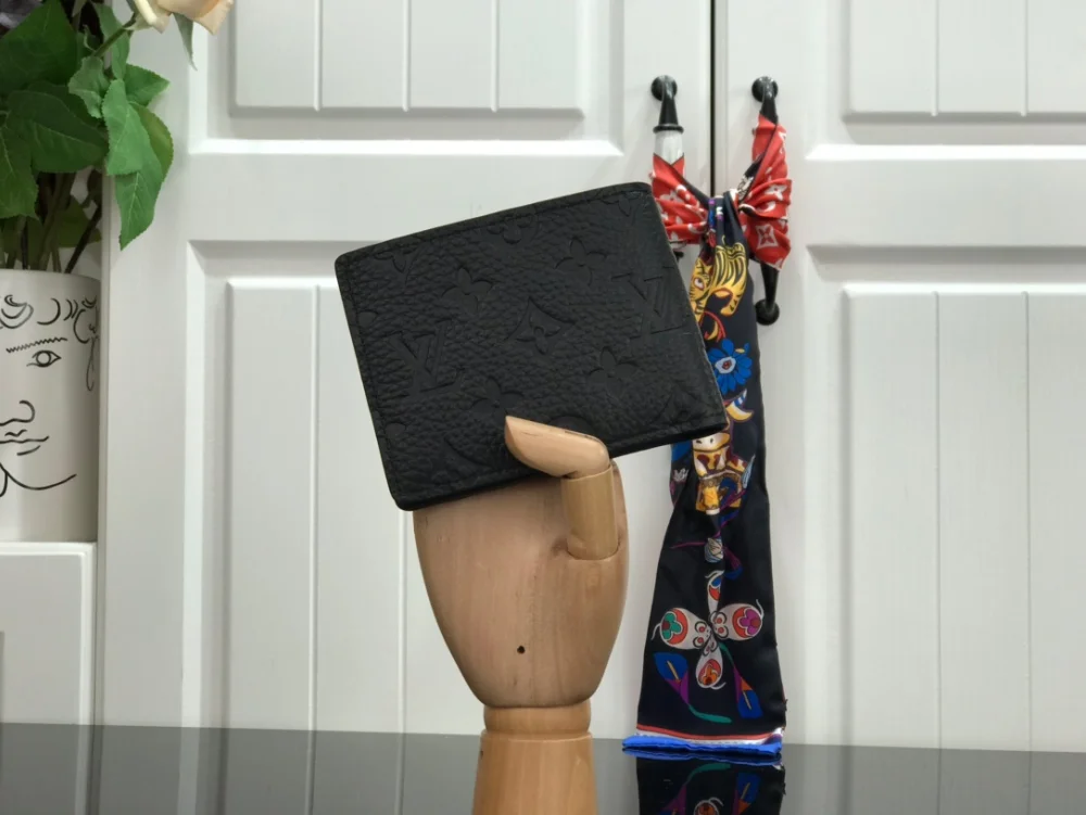 멀티플 월릿 모노그램 형광펜 M62091 / 11.5 x 9.0 x 1.5 cm 상세