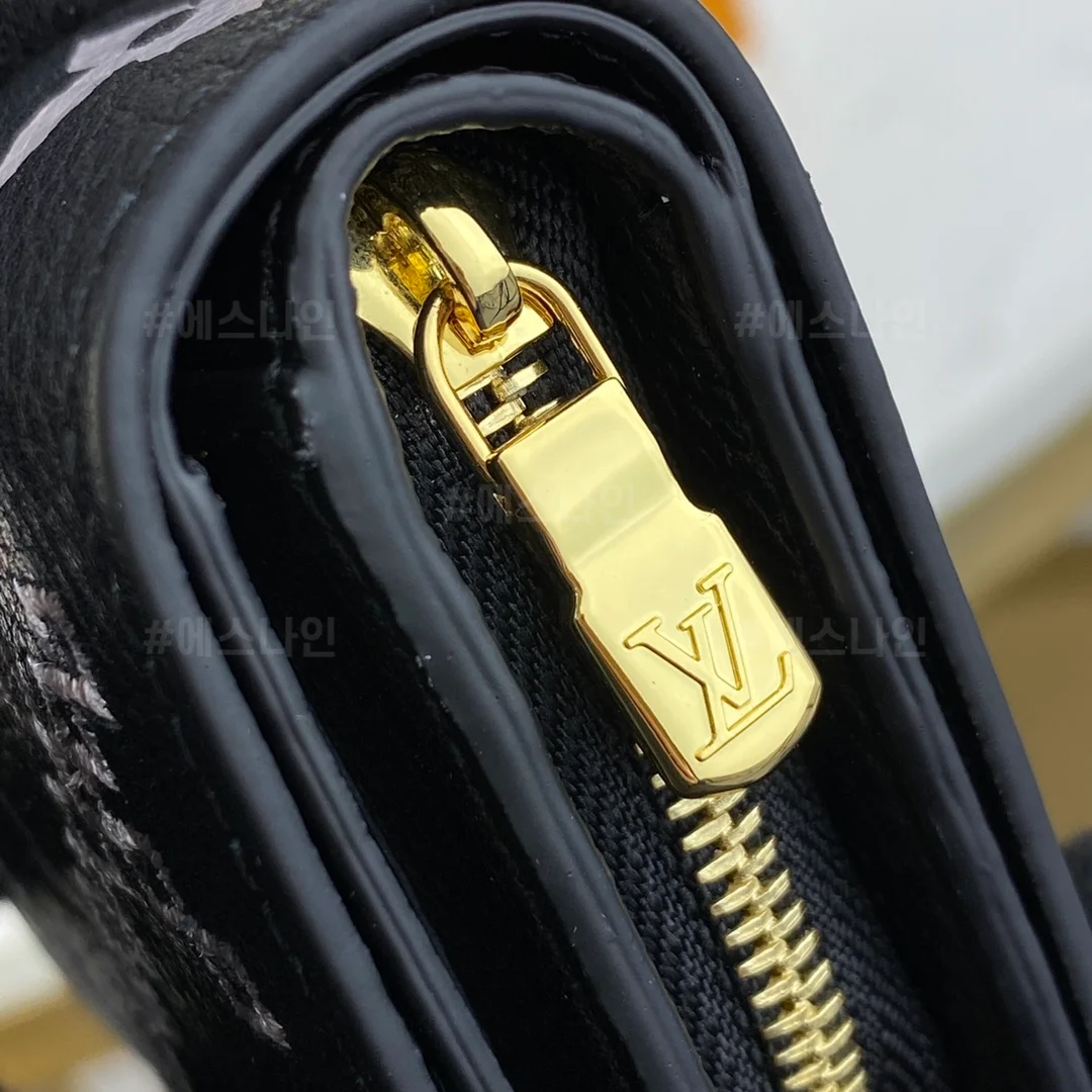 클레아 월렛 모노그램 앙프렝뜨 지갑 M81212_1 상세