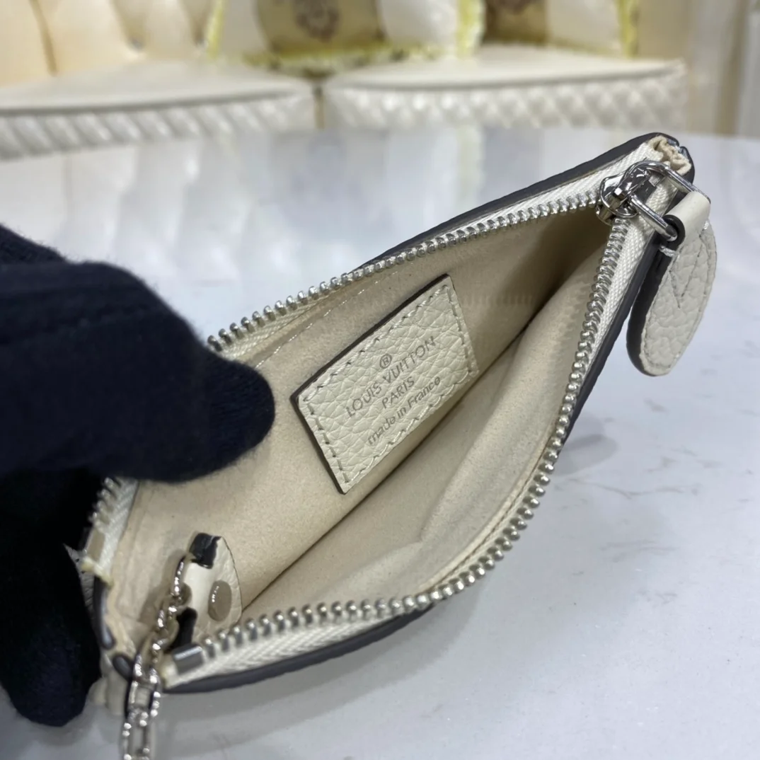 아이스 키 파우치 지갑 M69508_7 상세