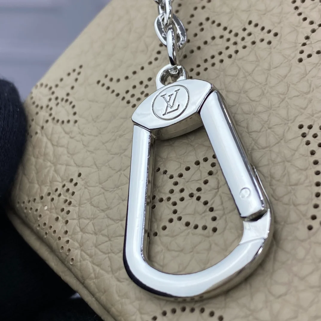 아이스 키 파우치 지갑 M69508_5 상세