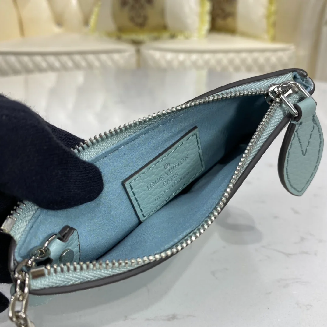 아이스 키 파우치 지갑 M69508_4 상세