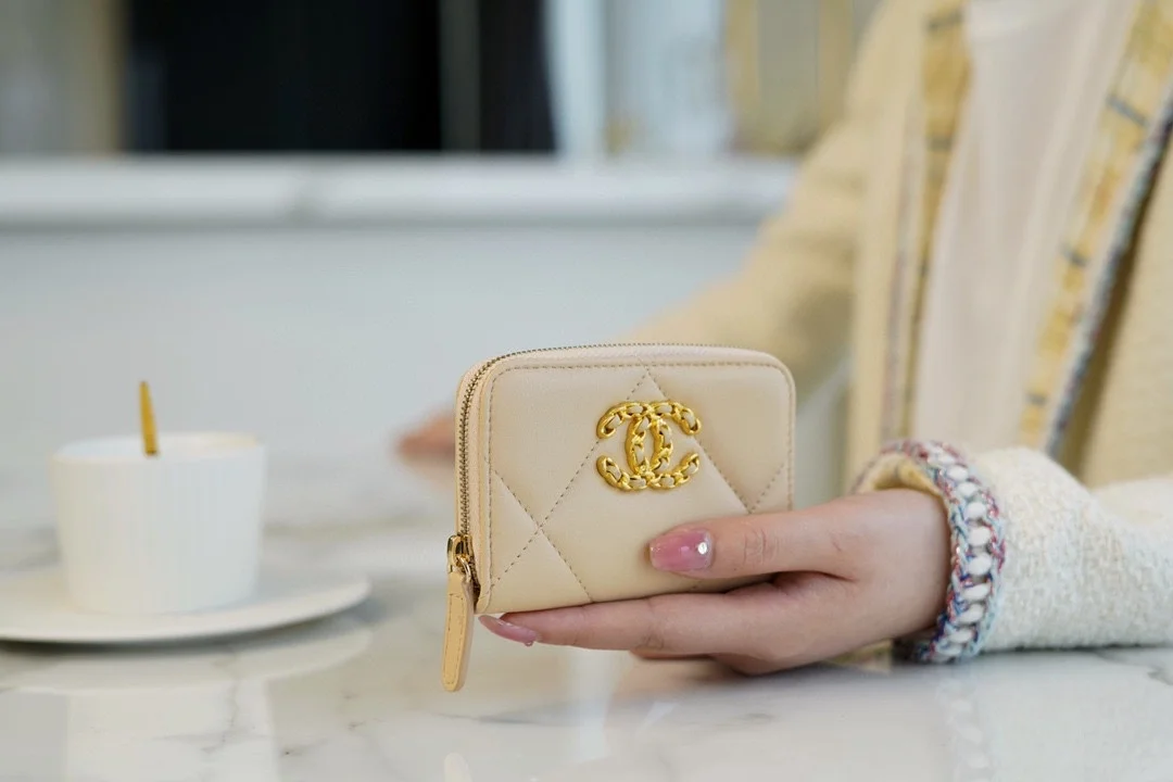 19 지퍼 코인 지갑 베이지 상세