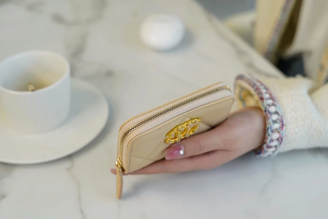 19 지퍼 코인 지갑 베이지 상세