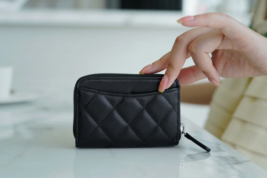 클래식 지퍼 코인 지갑 실버 상세