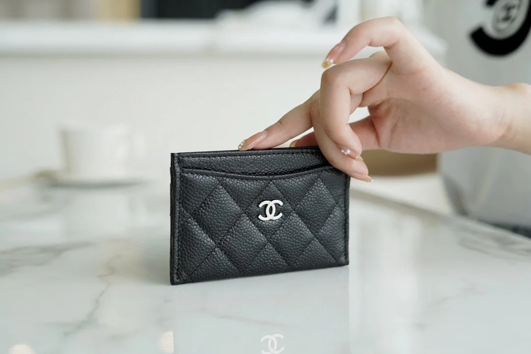 클래식 카드 홀더 블랙 실버 상세