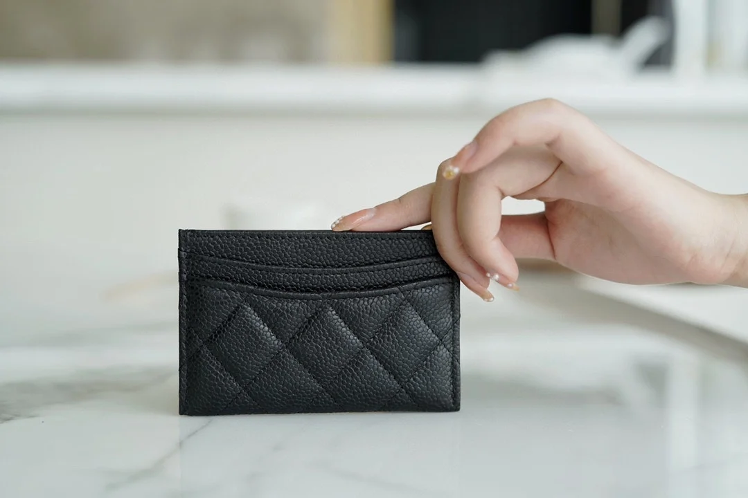 클래식 카드 홀더 블랙 실버 상세