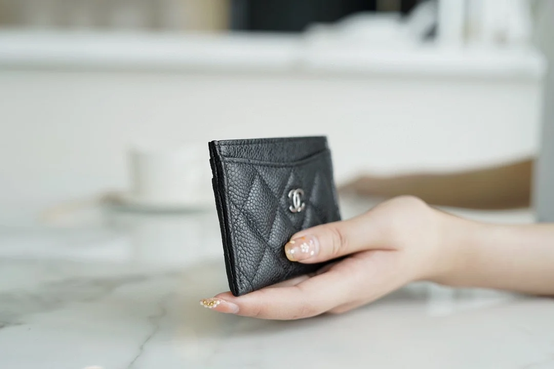 클래식 카드 홀더 블랙 실버 상세