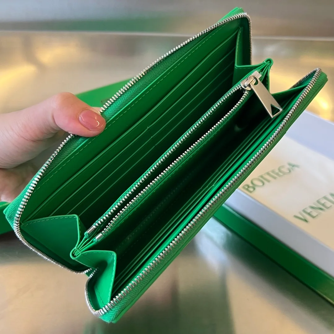 카세트 패러킷 어라운드 장지갑 상세