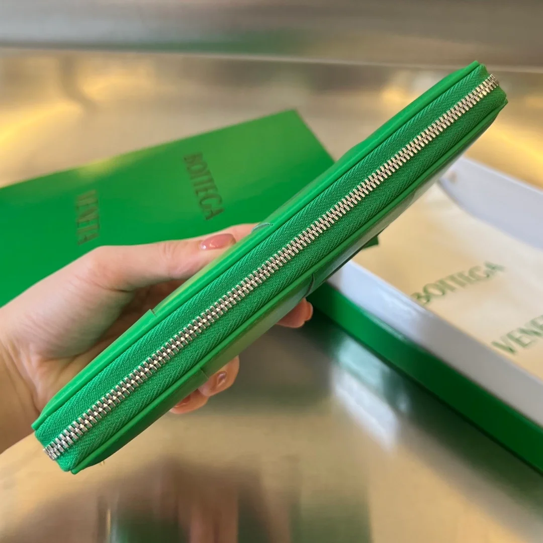 카세트 패러킷 어라운드 장지갑 상세