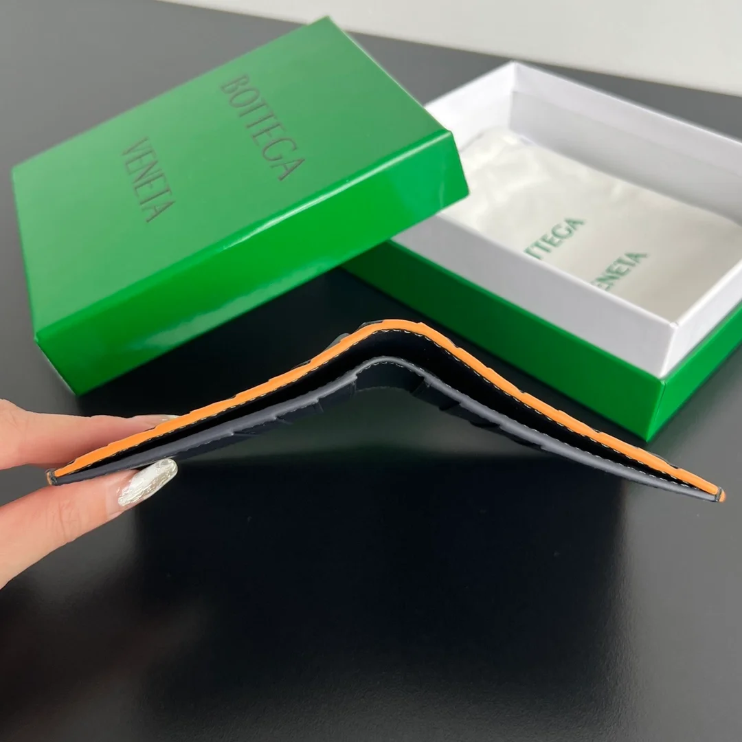 인트레치아토 슬림 폴더 지갑 상세