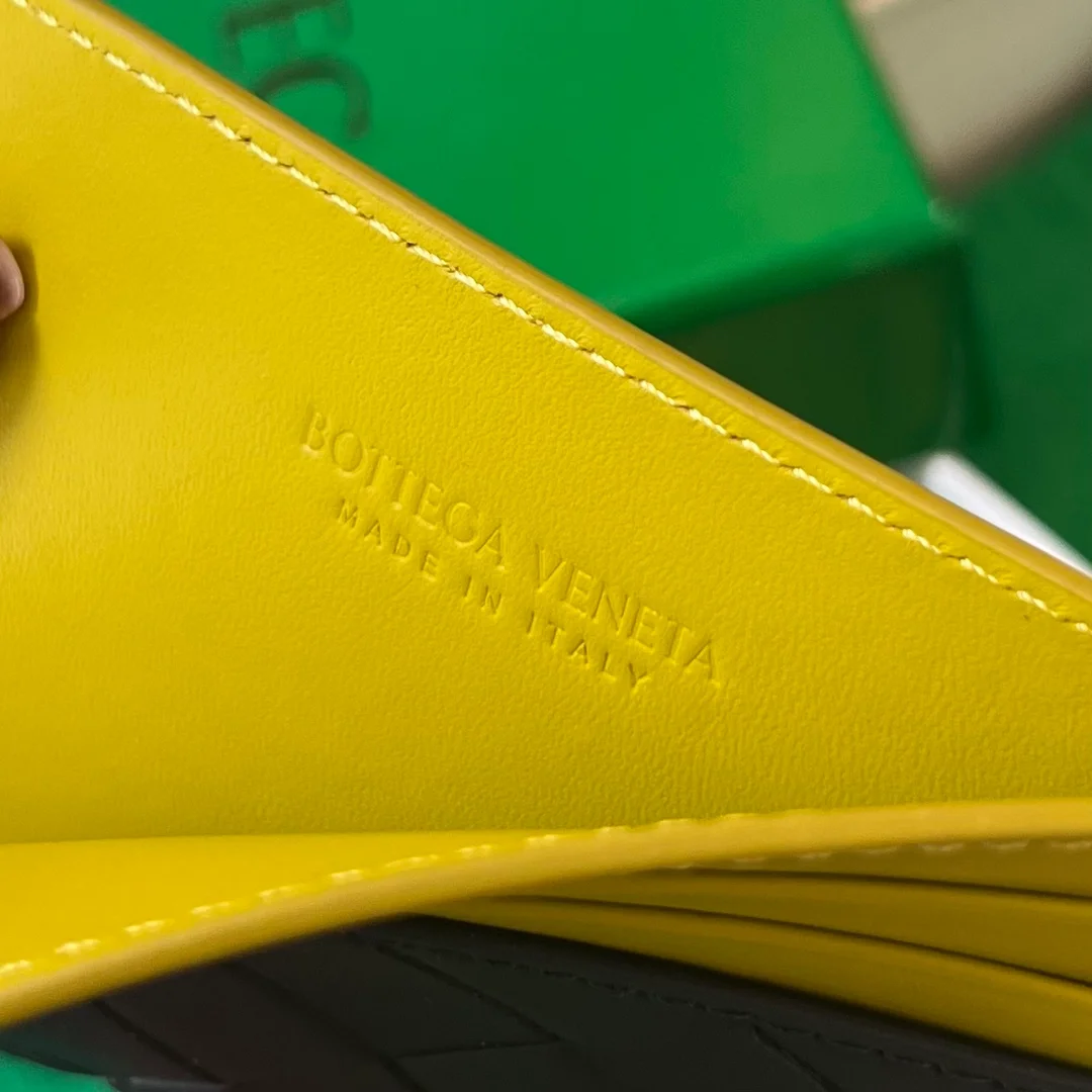 인트레치아토 투톤 카드지갑 머스타드 상세