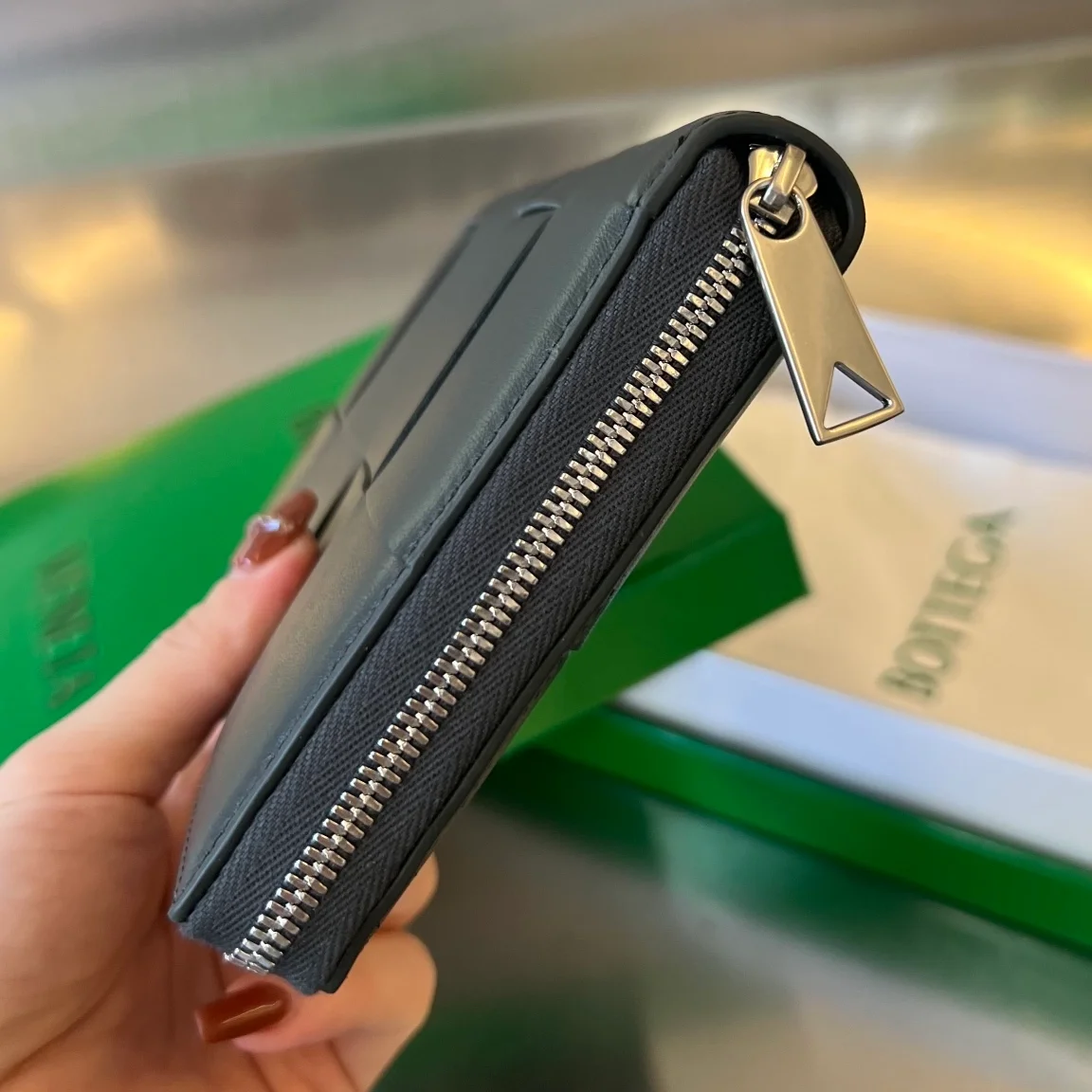 카세트 지퍼 어라운드 지갑 상세