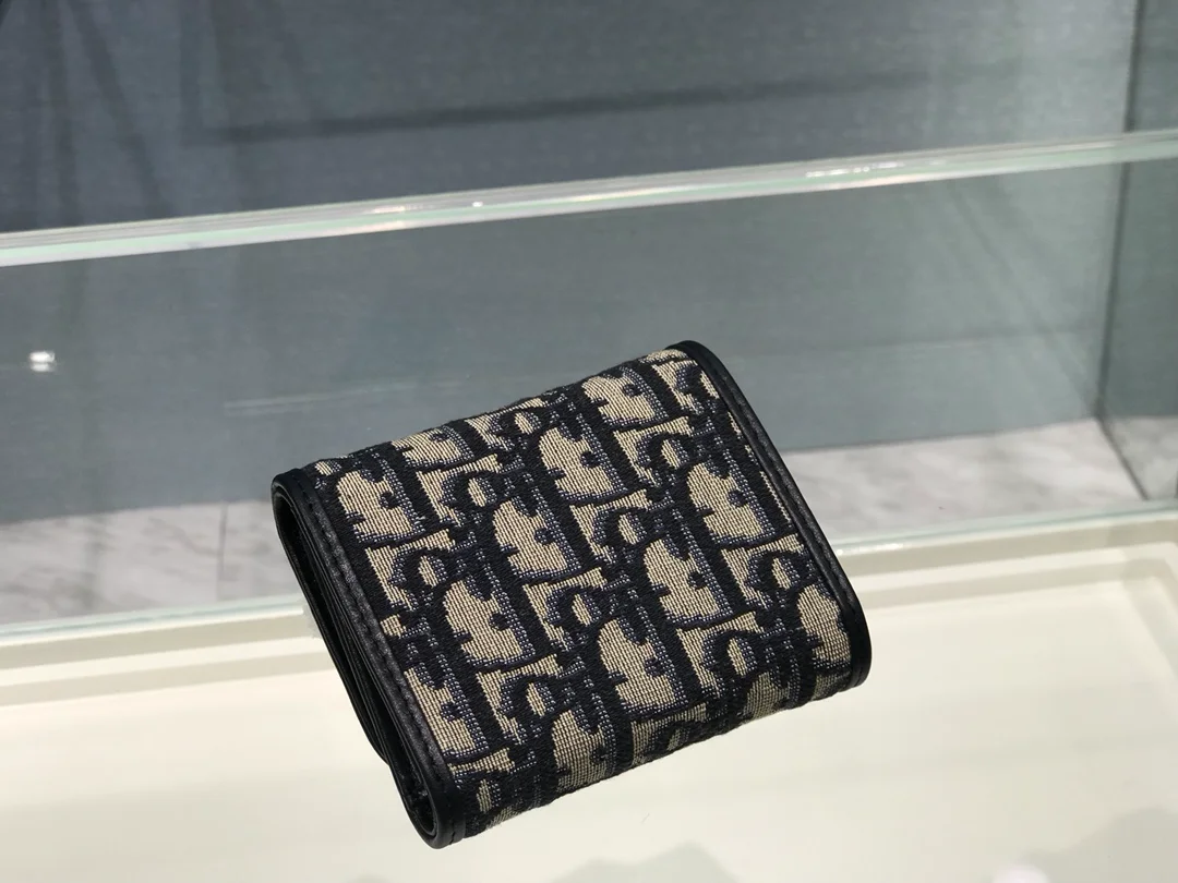 30 Montaigne CD 오블리크 반지갑 상세