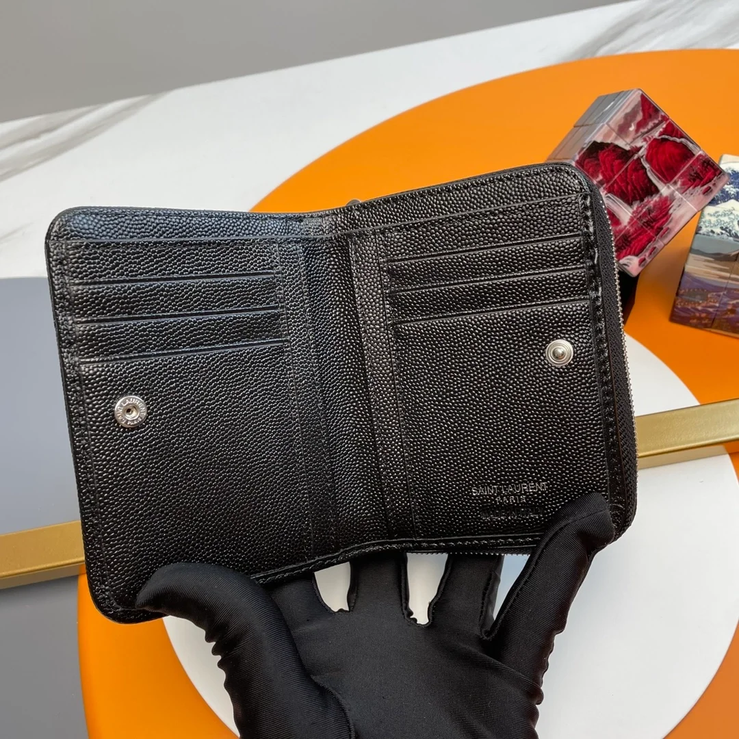 컴팩트 지퍼 어라운드 월릿 실버 상세