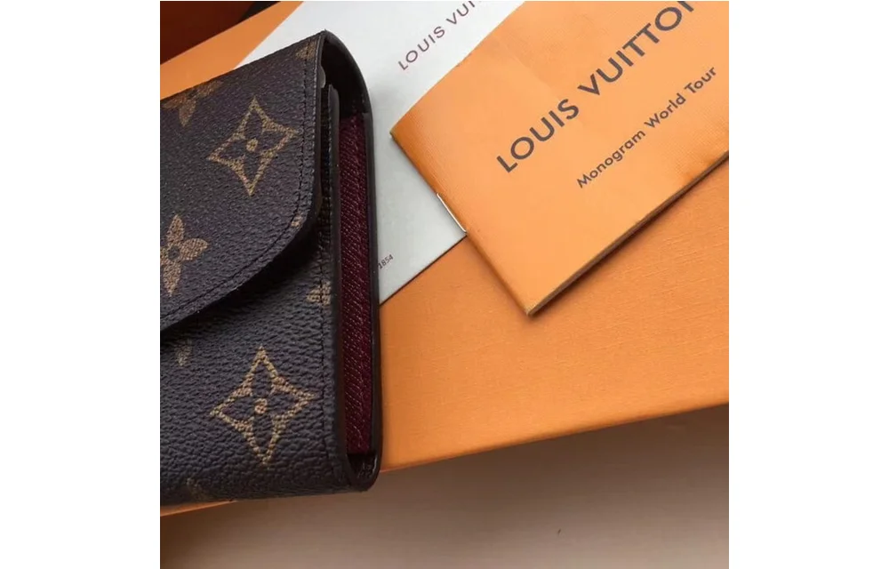 사라 월릿 상세