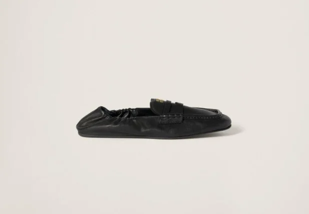 나파 가죽 로퍼 5D341E