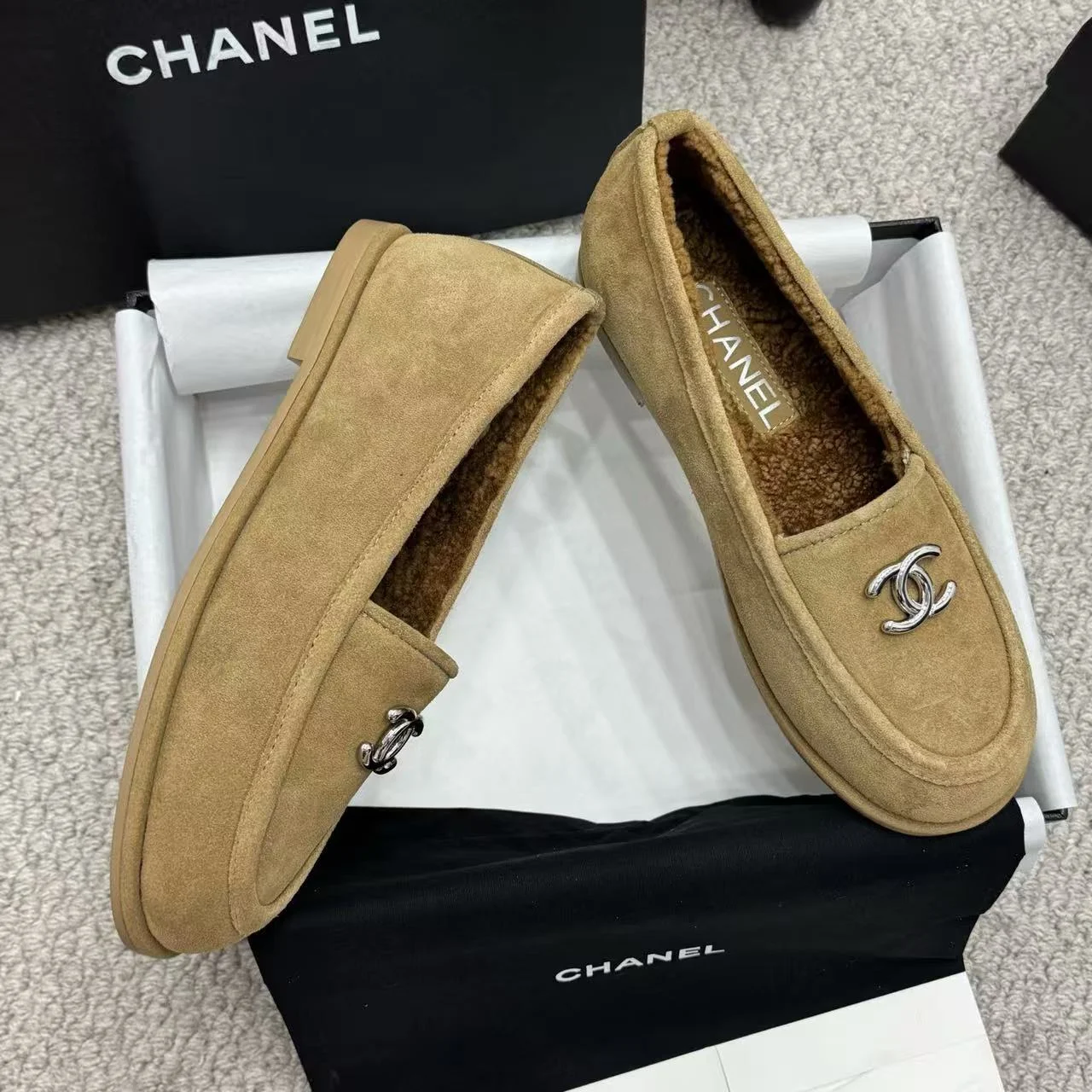 스웨이드 로퍼 상세