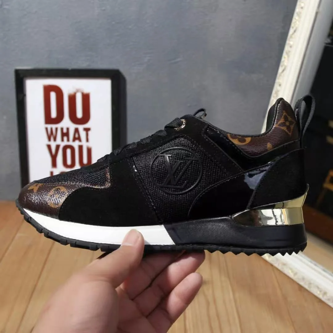 런 어웨이 스니커즈 상세