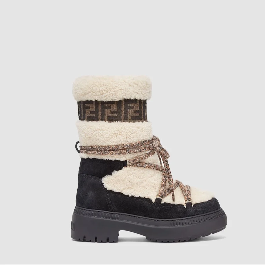 베이지 양가죽 및 샤모아 부츠 8T8591AOSSF1QJH