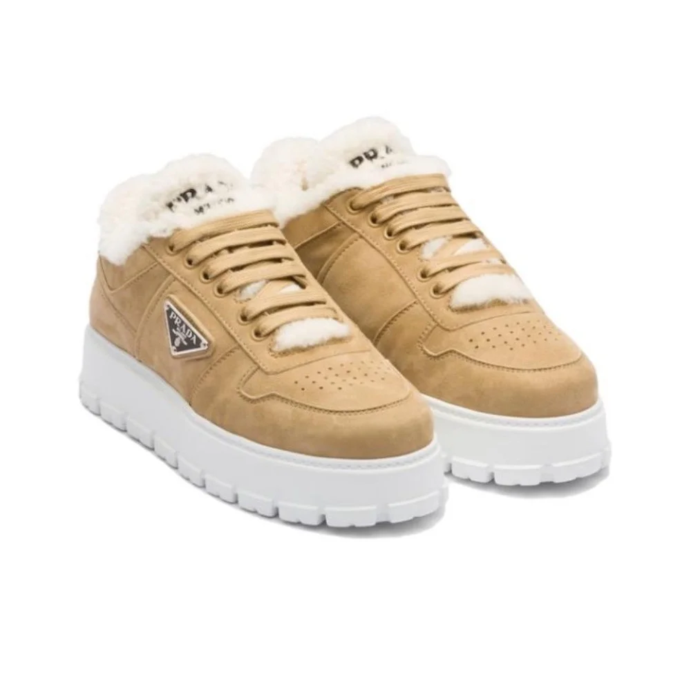 시어링 스웨이드 스니커즈 1E947M