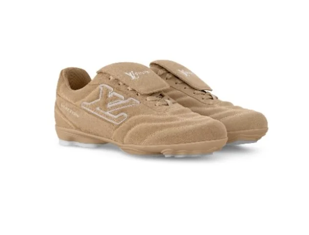 풋프린트 사커 스니커즈