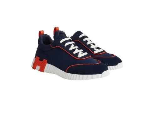 바운싱 스니커즈