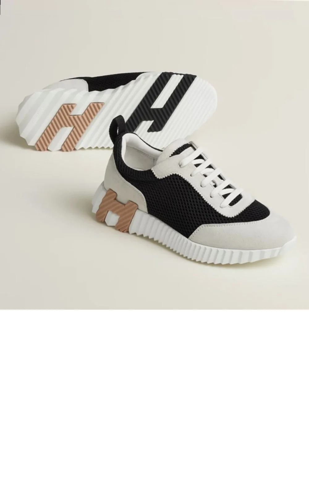 바운싱 스니커즈 상세