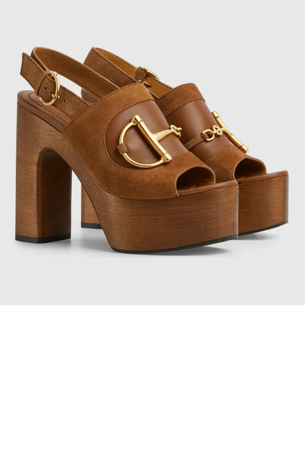 호스빗 장식이 있는 플랫폼 샌들 상세