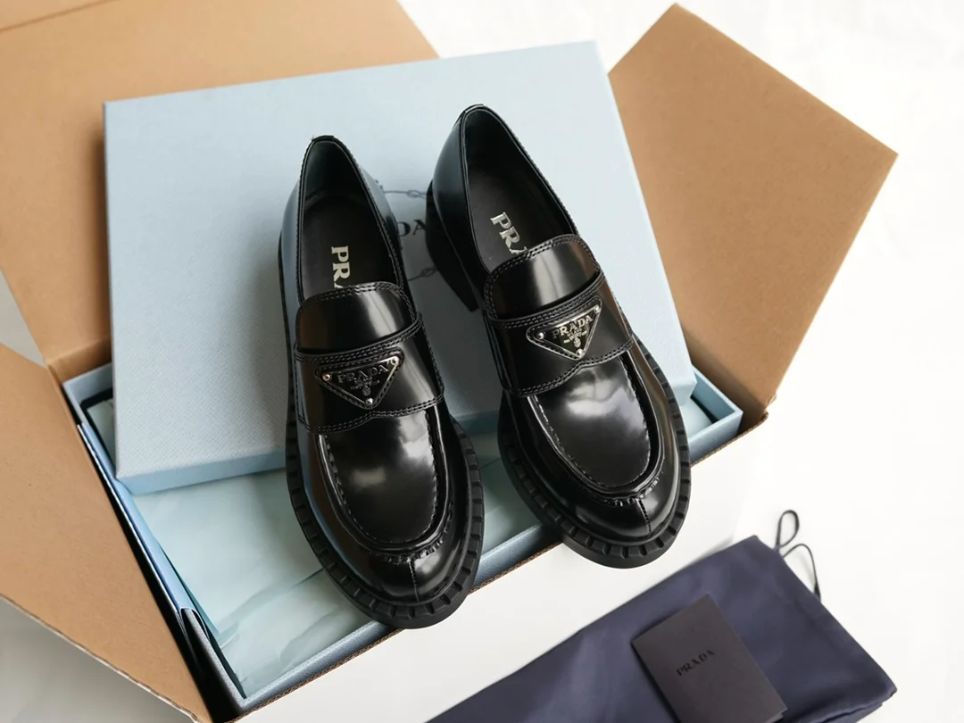 초콜릿 브러쉬드 로퍼 상세