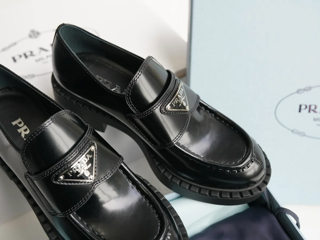 초콜릿 브러쉬드 로퍼 상세