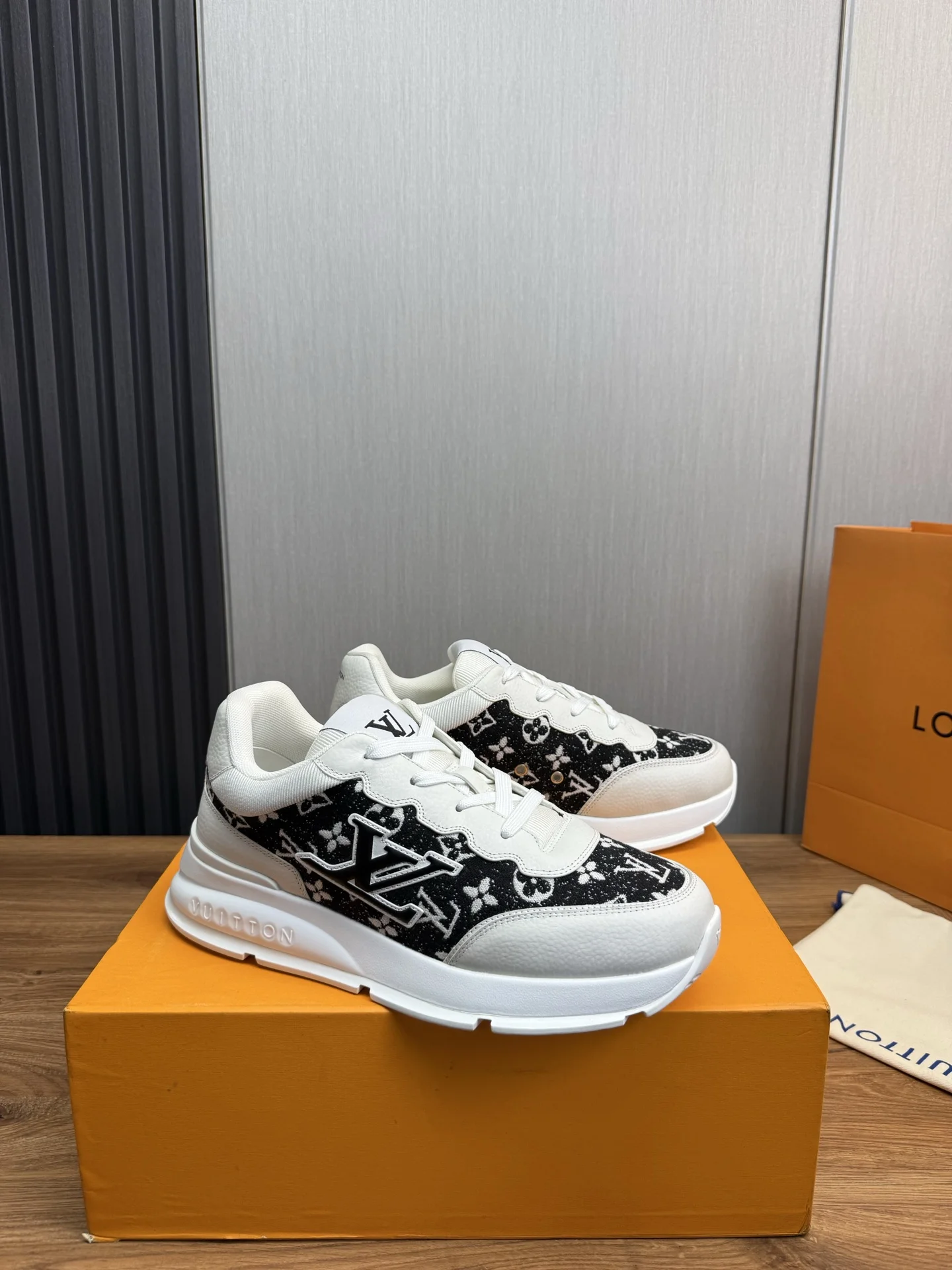 남성 클래식 스니커즈(2color) 상세