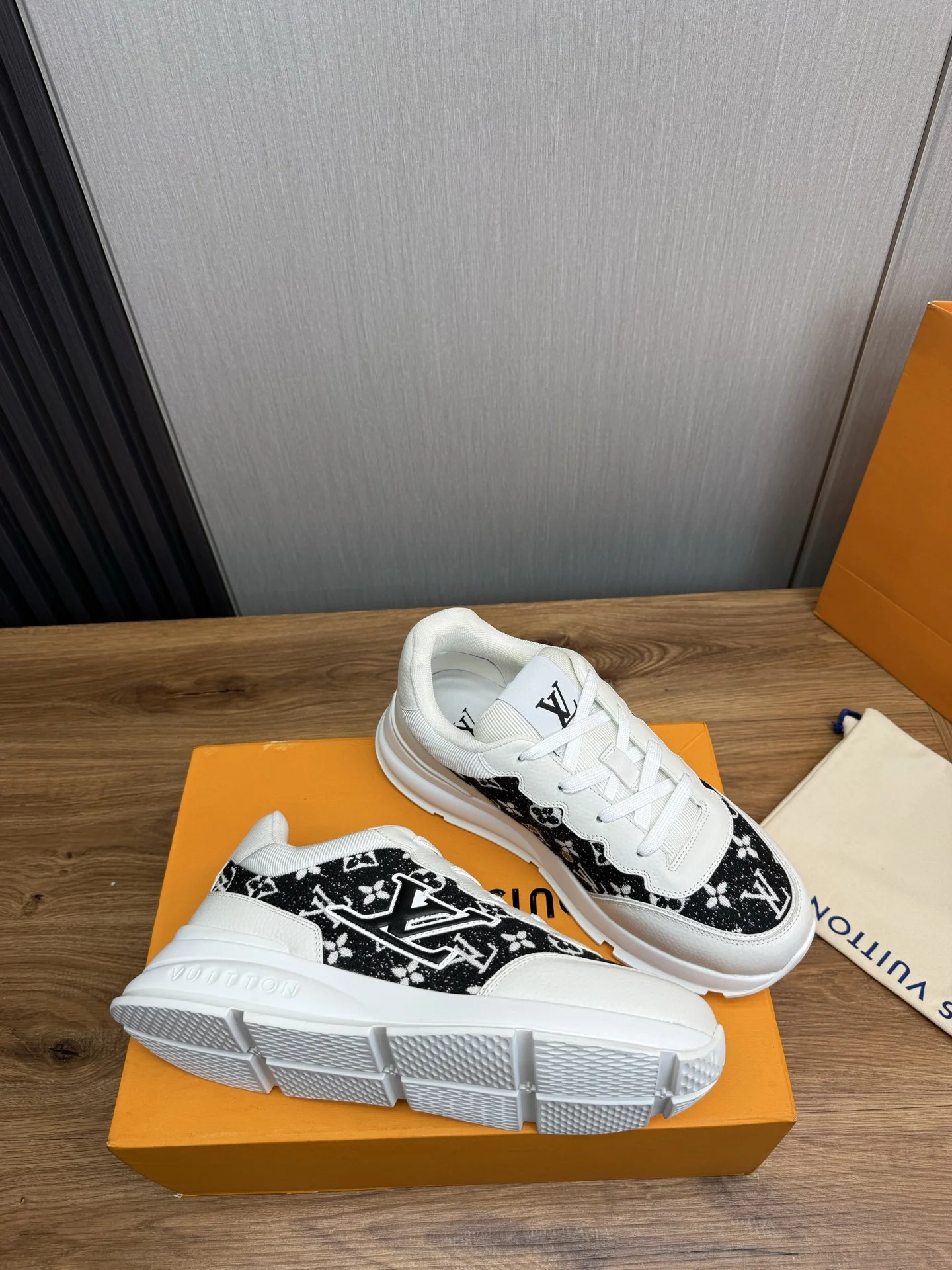 남성 클래식 스니커즈(2color) 상세