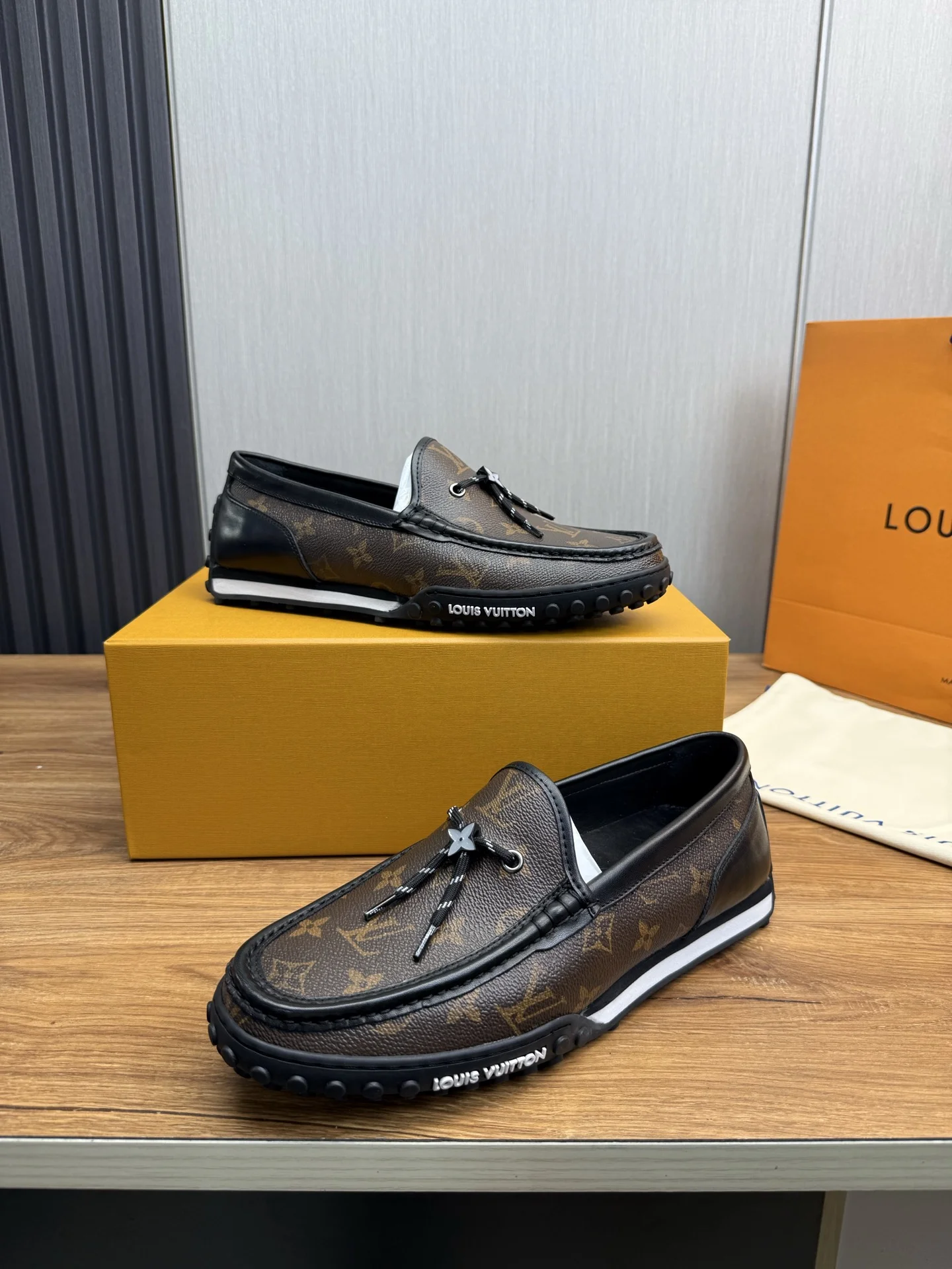 남성 비즈니스 캐주얼 로퍼(2color) 상세