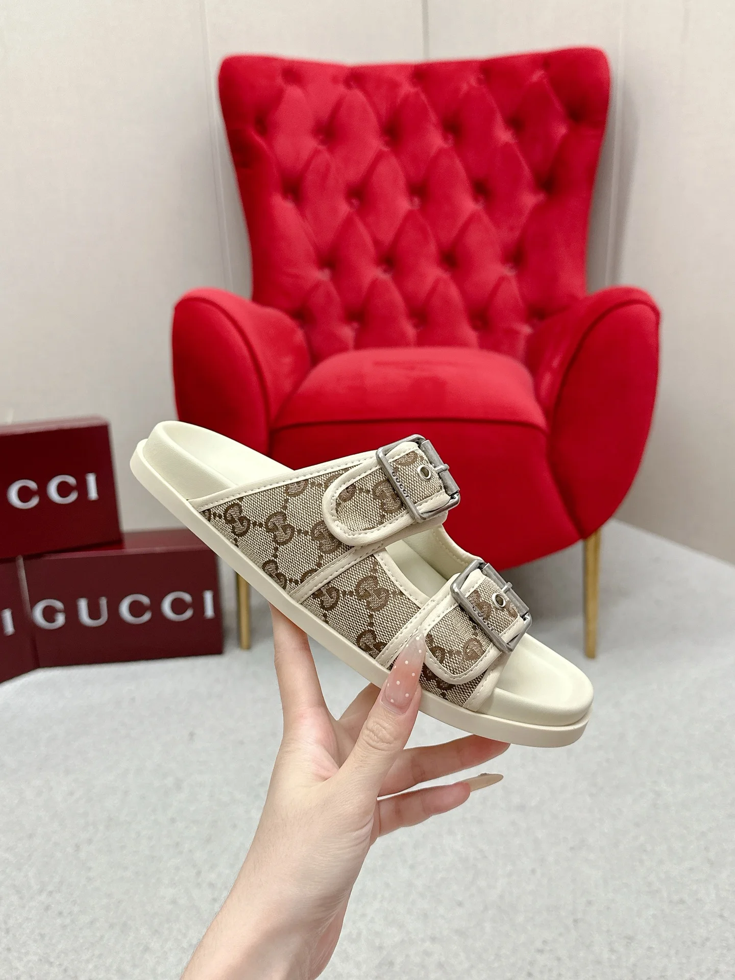 25 GG 클래식 올드 캔버스 비치 샌들(3color) 상세